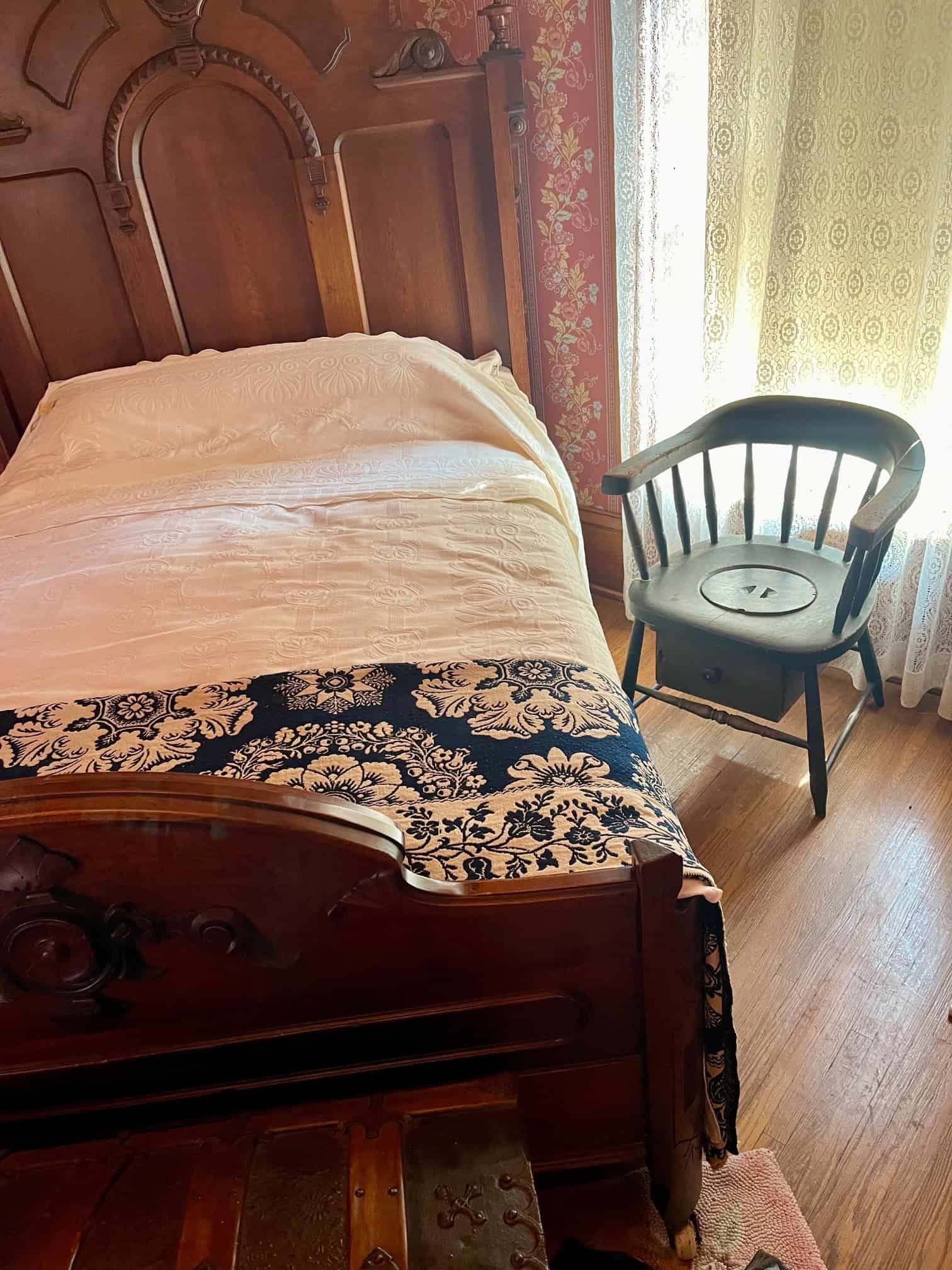 historic bedroom